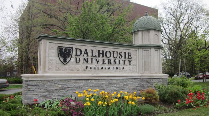 達(dá)爾豪斯大學(xué)