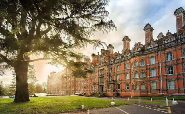 留學(xué)論文寫(xiě)作