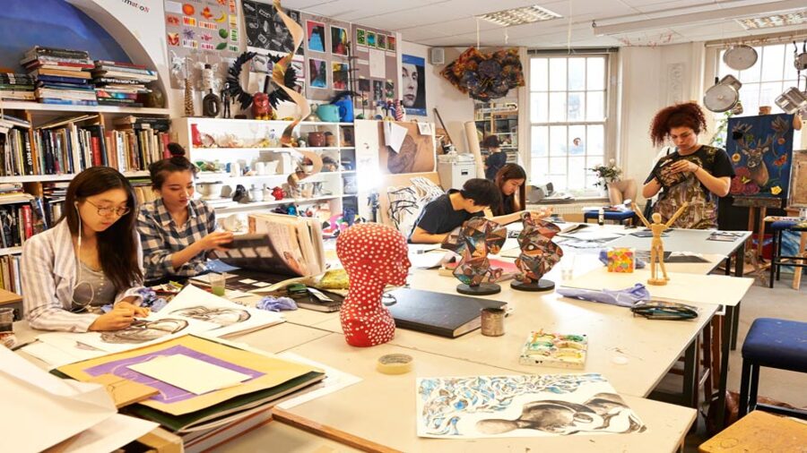 INTO曼徹斯特藝術(shù)與設(shè)計(jì)預(yù)科課程