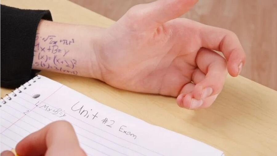 UQ預(yù)科考試小抄被抓被記ID怎么申訴