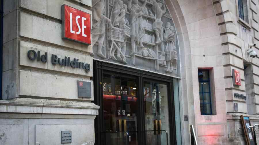 倫敦政治經(jīng)濟(jì)學(xué)院課程預(yù)習(xí)