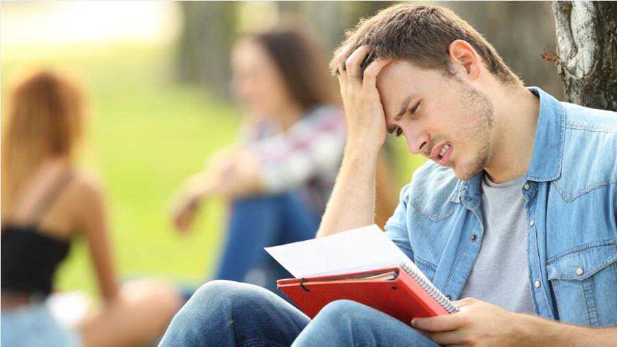 英國(guó)本科升大三掛科怎么辦