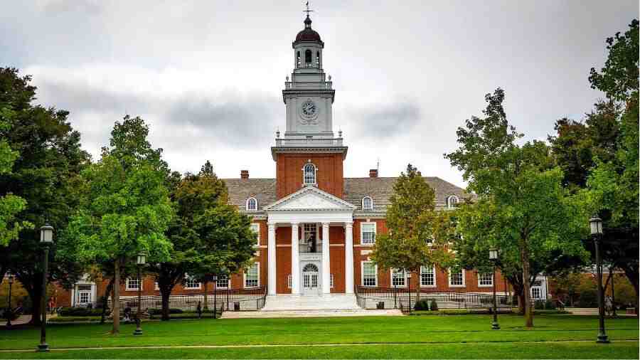 JHU給同學(xué)發(fā)簽到二維碼被教授發(fā)現(xiàn)了怎么辦